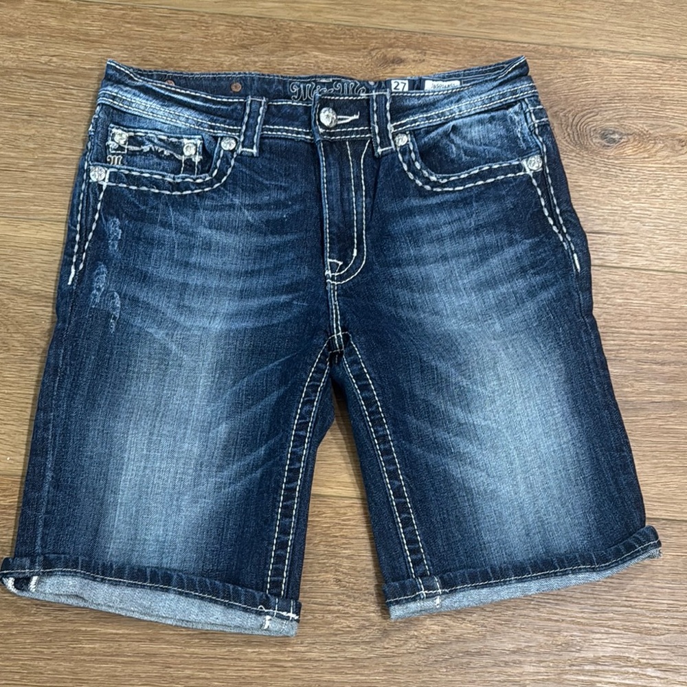 Miss Me Boyfriend Bermuda Blue Denim Shorts - Sz 27